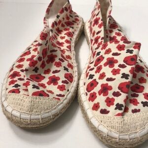 Serra flowered flats